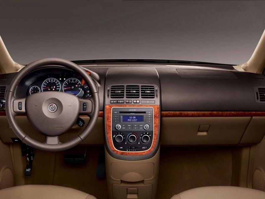  Buick GL8 2005 года  (фото 2 из 42)